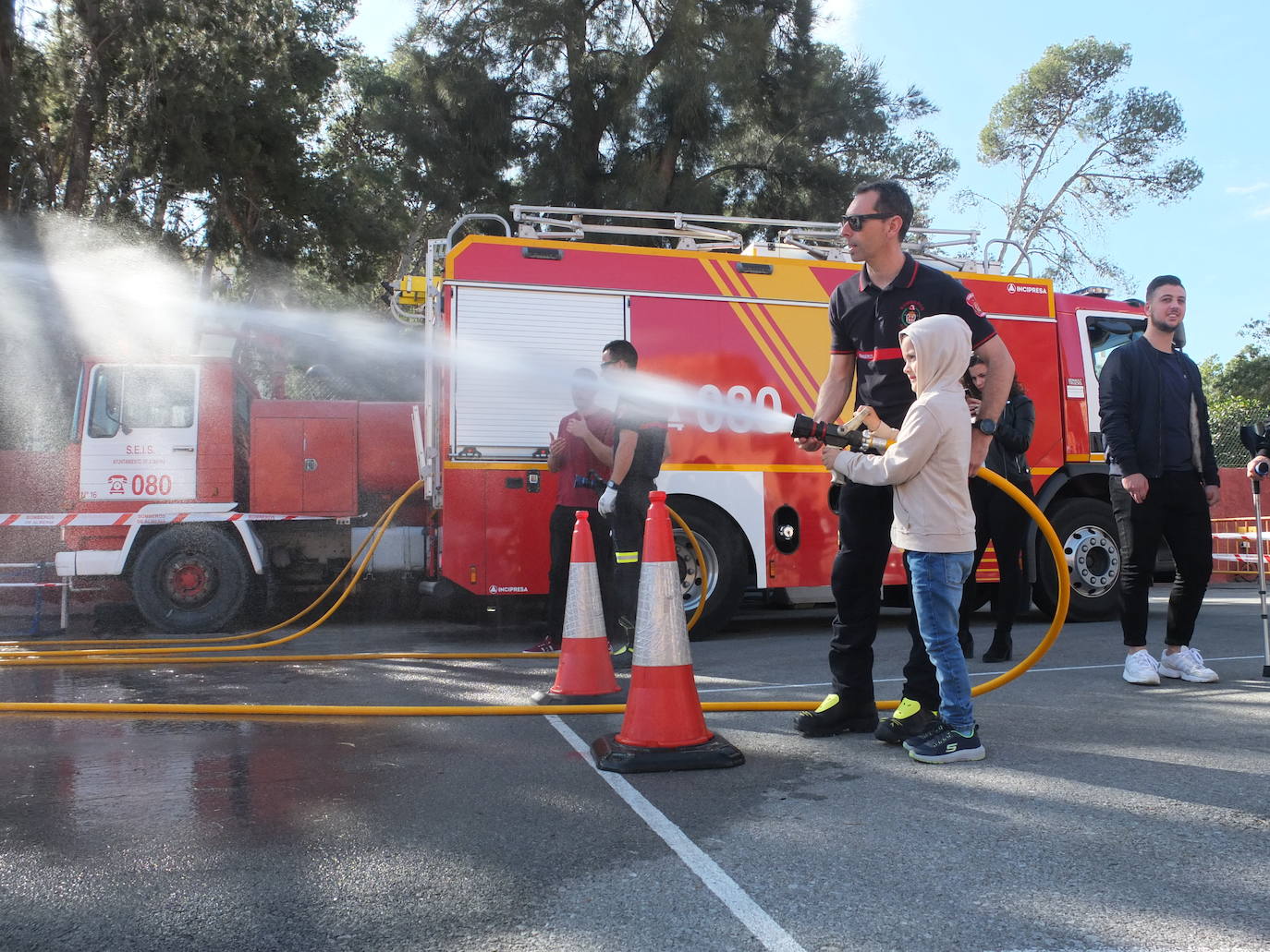 Fotos: El Parque De Bomberos Abre Sus Puertas | Ideal